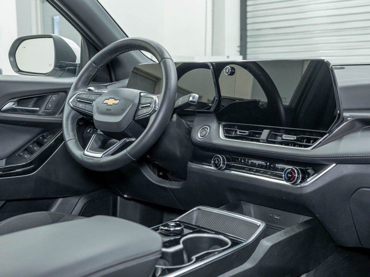 Chevrolet Equinox LT AWD *SIÈGES CHAUFF* CARPLAY GR COMMODITÉ 2026 Blanc Saint-Jérôme - photo #25