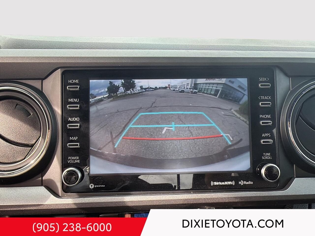 2023 Toyota Tacoma TRD SPORT 4WD / V6 / HEATED SEATS / TOYOTA SAFETY SENSE / CARPLAY AND ANDROID AUTO White Mississauga - photo #14