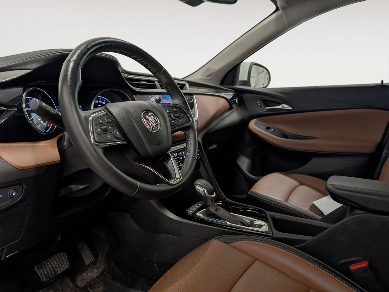 BUICK ENCORE GX Essence Cuir Sièges Chauffants Bas Kilométrage 2023 Blanc Sherbrooke - photo #6