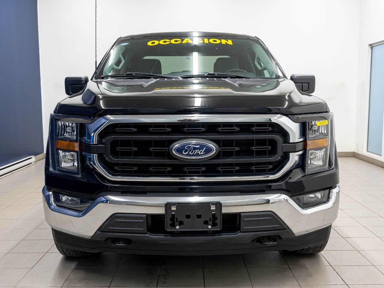 Ford F-150 XLT CREW 4X4 ECOBOOST *NAV* CARPLAY HITCH IV USB 2023 Noir Saint-Jérôme - photo #4