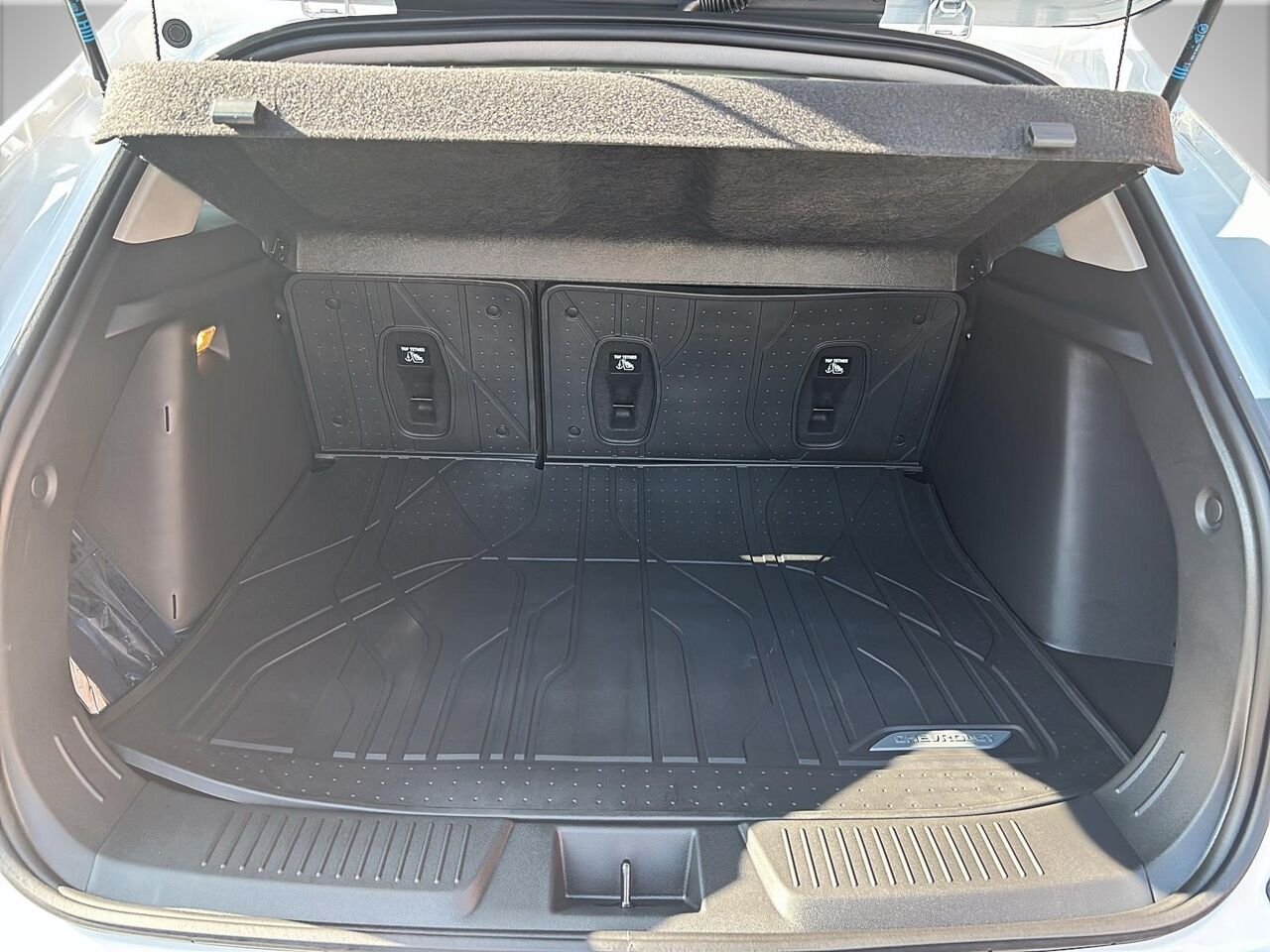 CHEVROLET Trax LT 2026 BLANC SOMMET Saint-Hyacinthe - photo #5