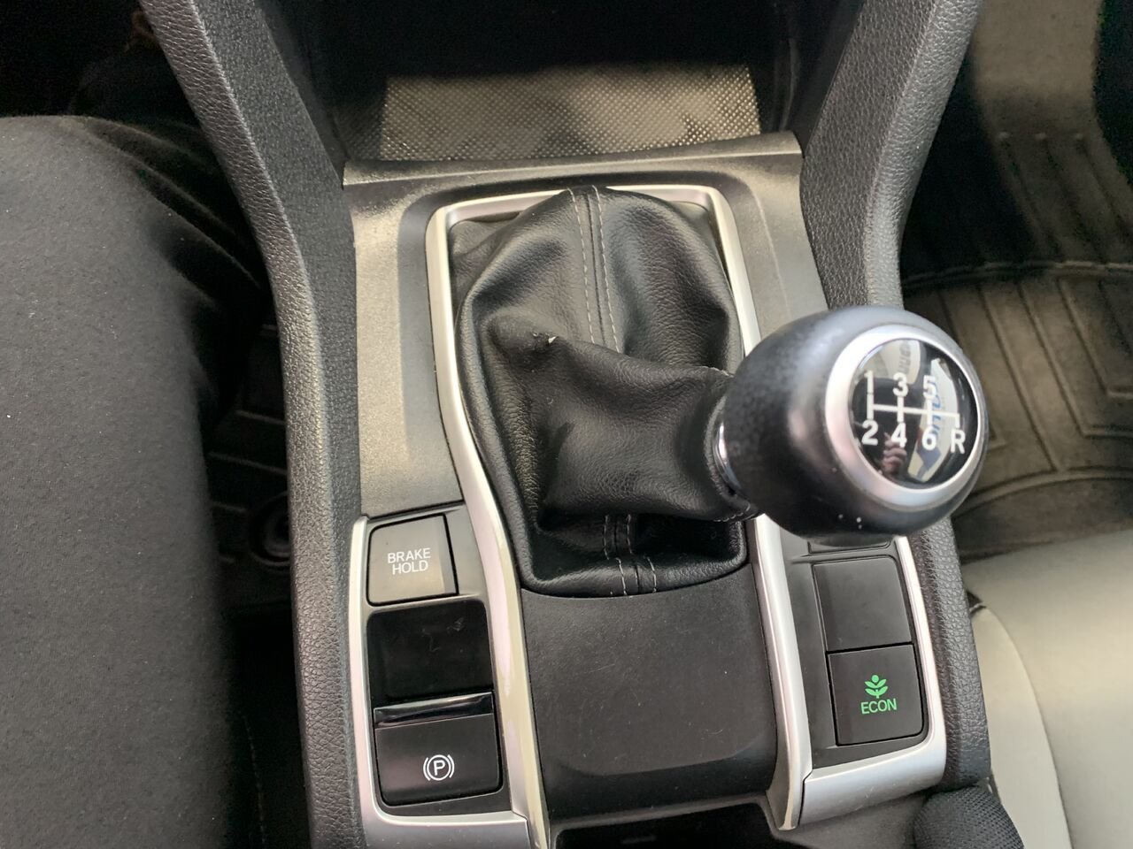 2017 Honda Civic Coupé LX White Châteauguay - photo #24