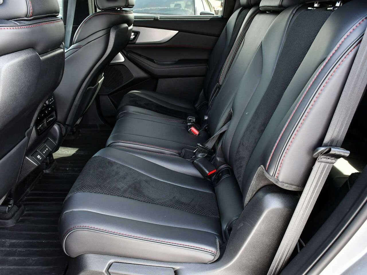 2025 Acura MDX A-Spec - ACURA CERTIFIED Silver Etobicoke - photo #19
