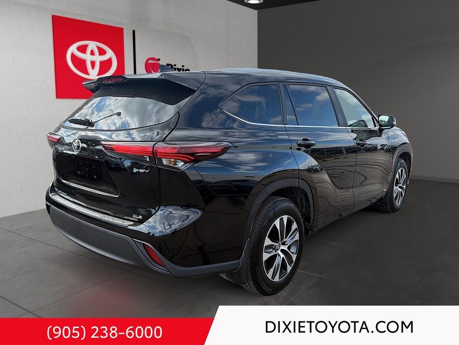 2026 Toyota Highlander Hybrid XLE AWD Black