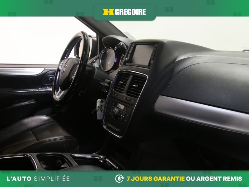 2020 Dodge GR Caravan White Laval - photo #32