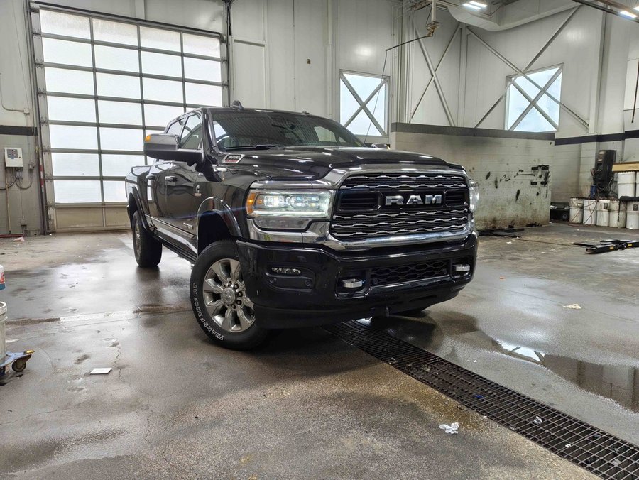 2022 Ram 3500 2022 Black