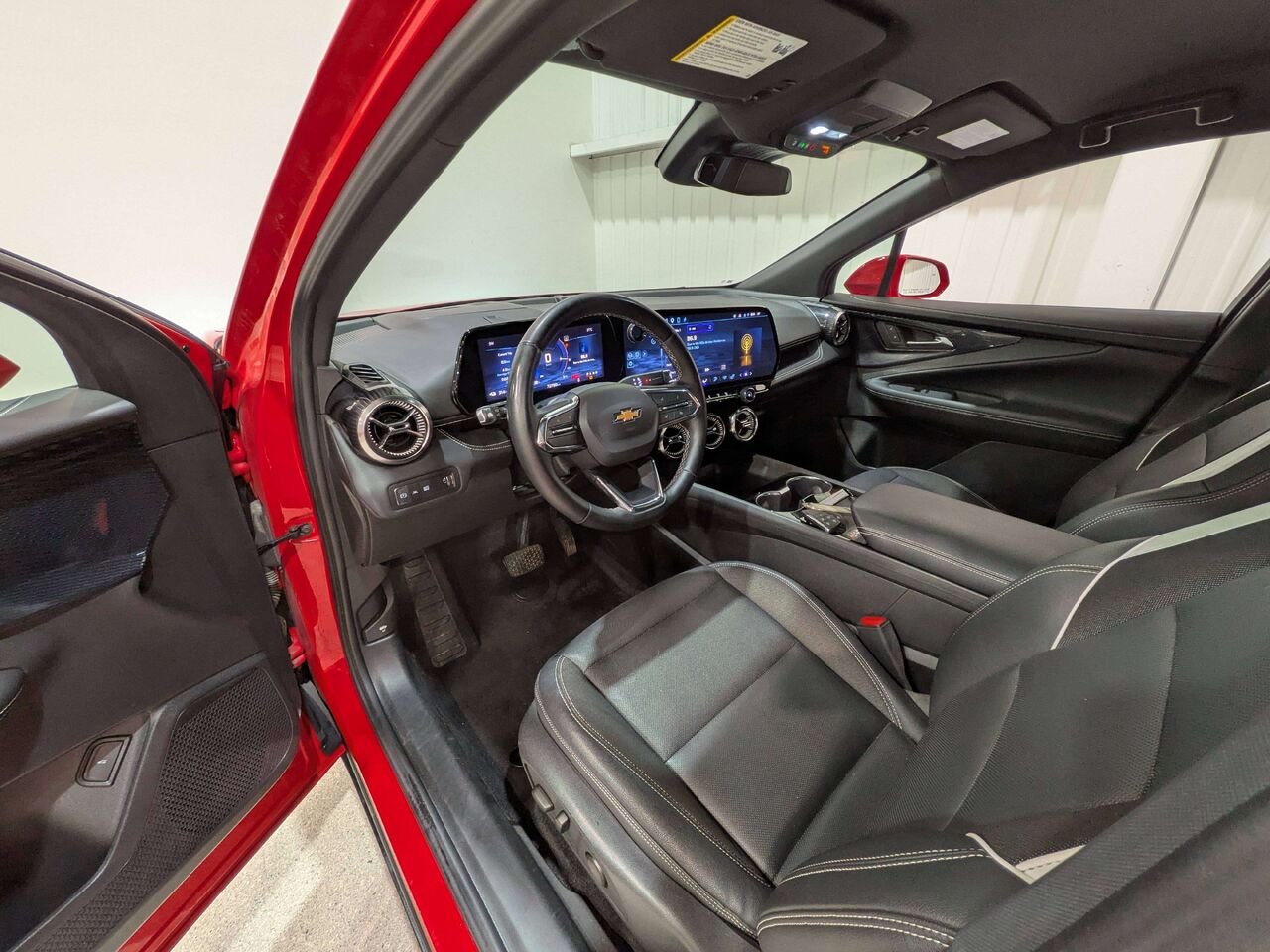 Chevrolet Blazer EV eAWD 4dr LT 2024 Rouge Val-David - photo #10