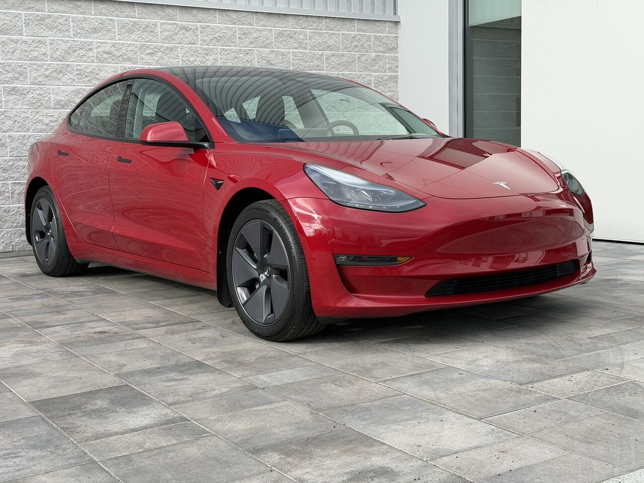 Tesla Model 3 LONG RANGE AWD 2023 Rouge Laval - photo #0