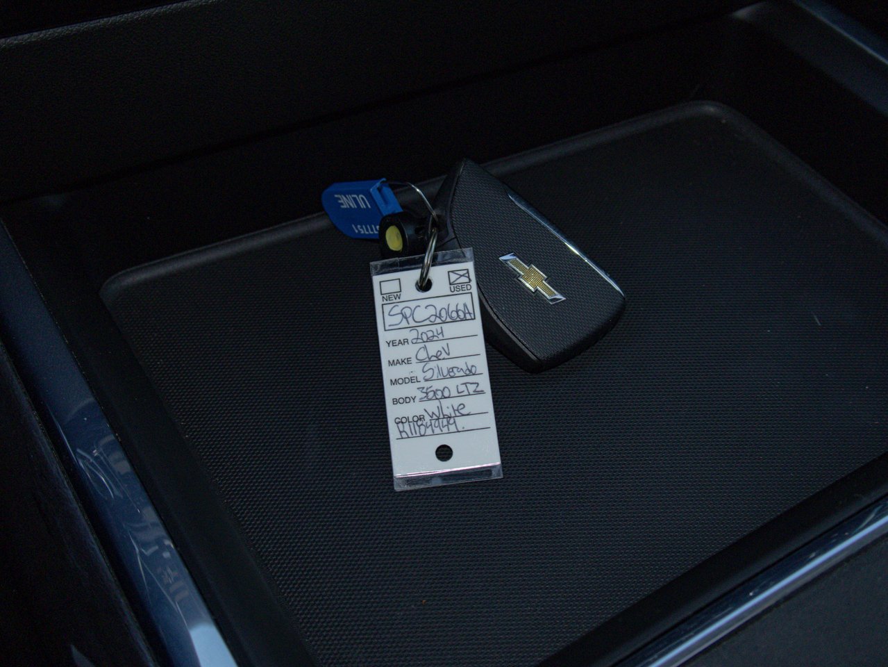 2024 Chevrolet Silverado 3500HD 4WD Crew Cab 159 LTZ White Sherwood Park - photo #36