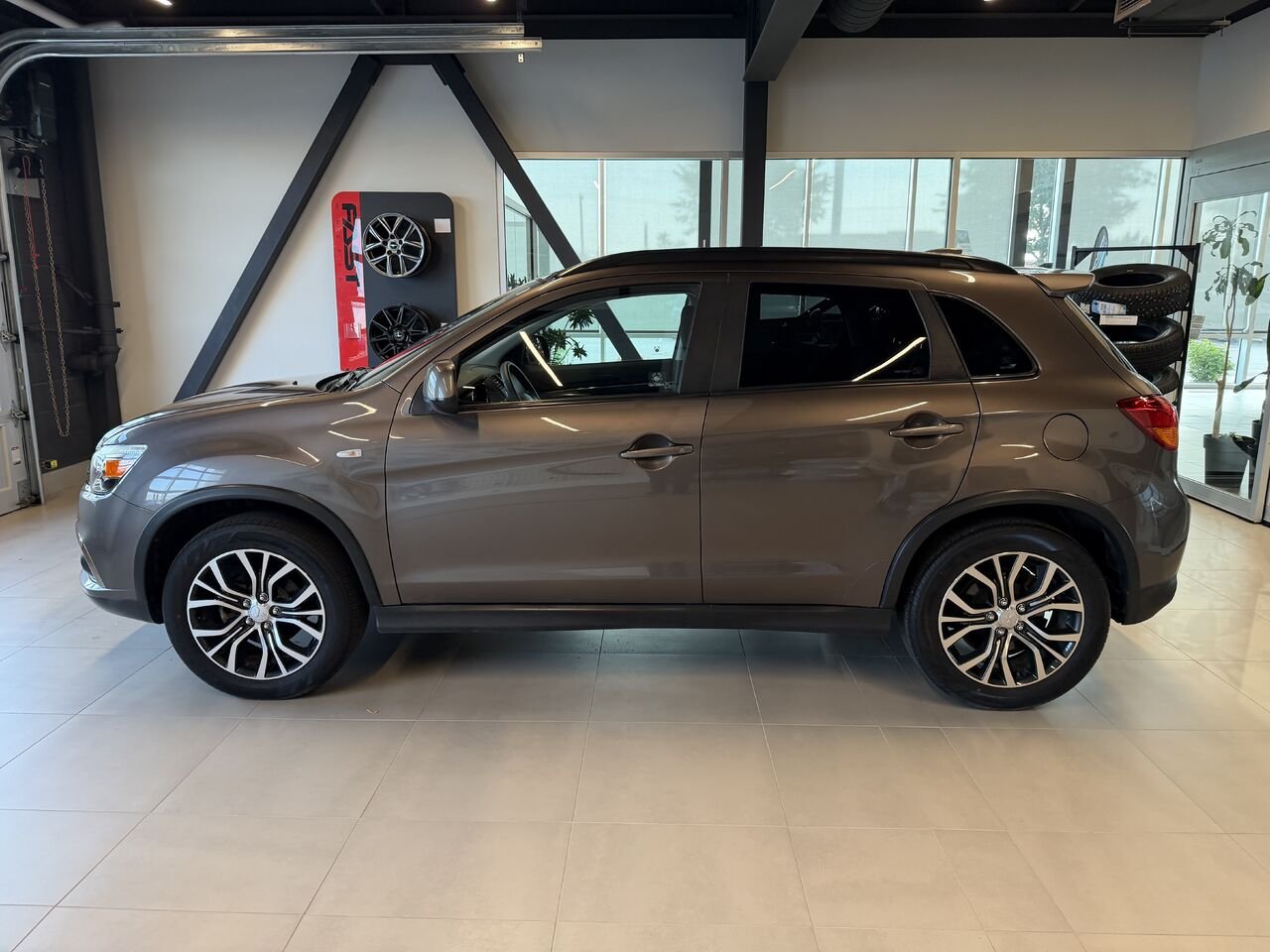 2017 Mitsubishi RVR Bronze Saint-Eustache - photo #1