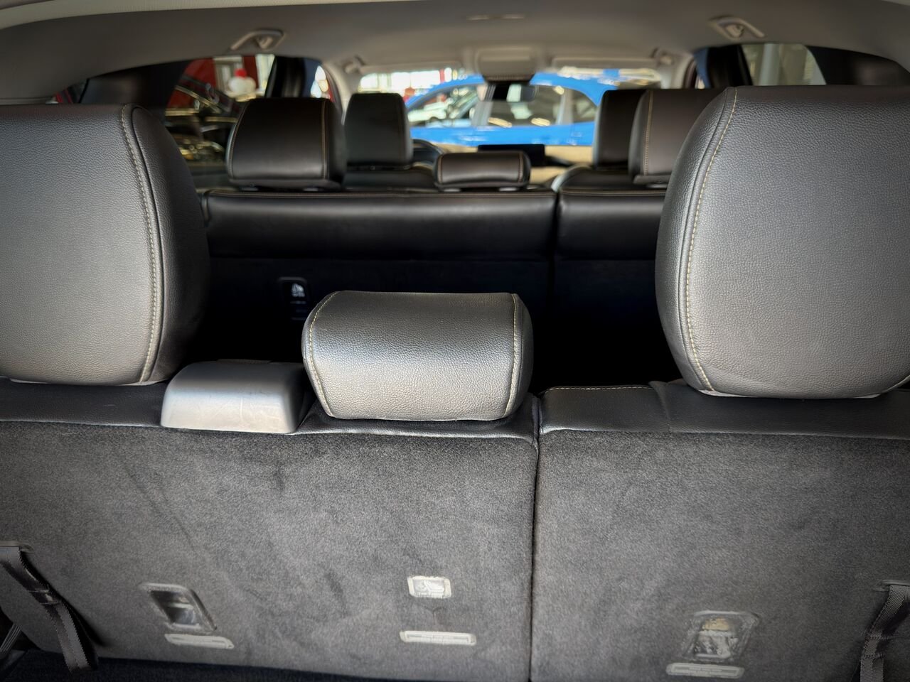 2024 Mazda CX-90 hybride léger Red Notre-Dame-des-Prairies - photo #13
