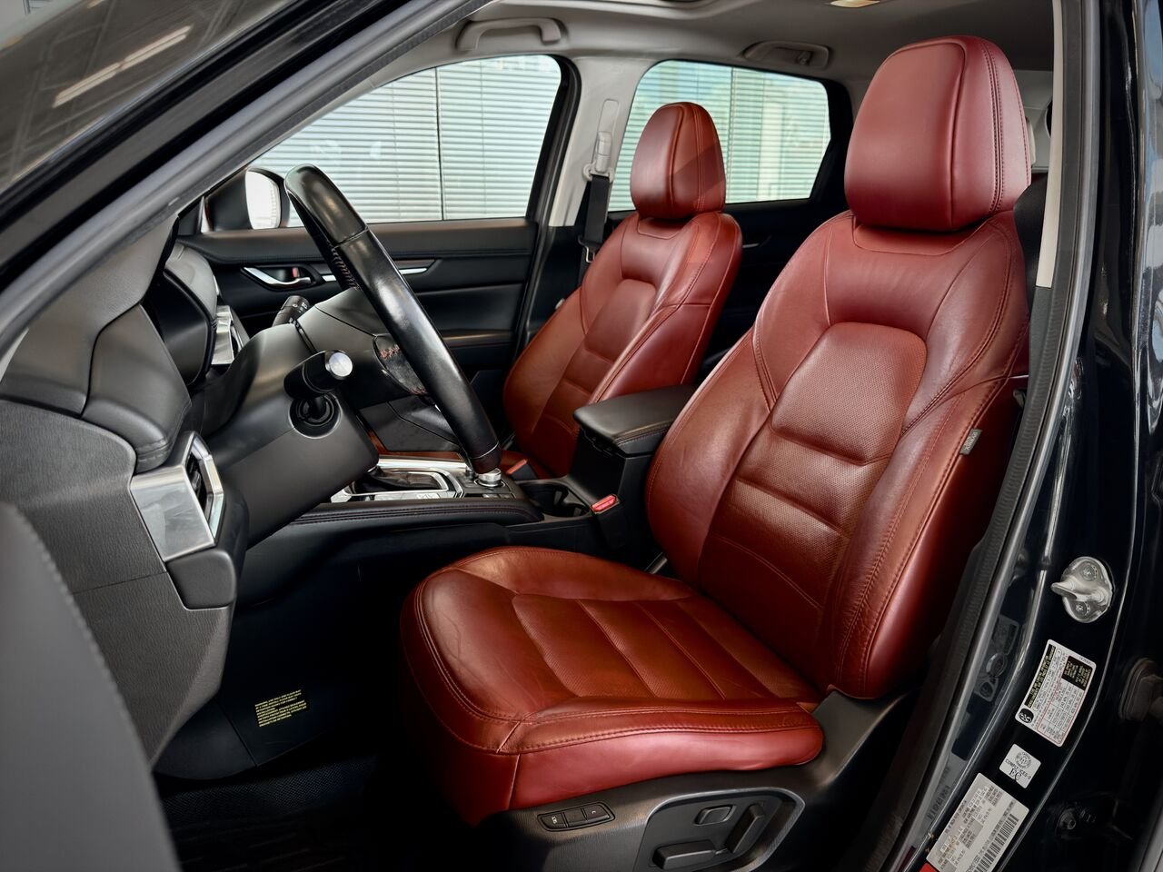2021 Mazda CX-5 Black Notre-Dame-des-Prairies - photo #14