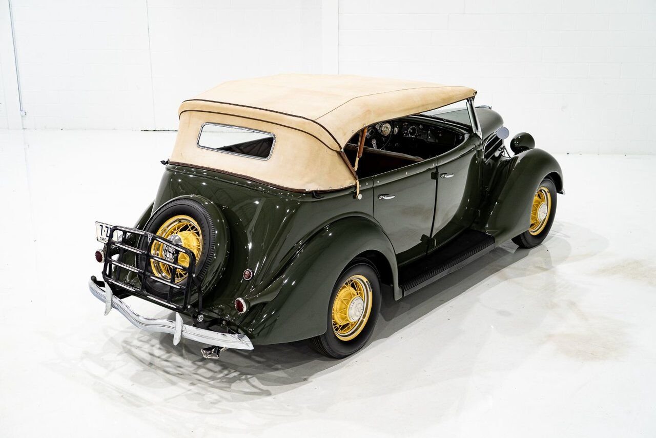 Ford Model 48 Phaeton PRIX EN USD | Beautifully presented in original condition 1936 Vert Montréal - photo #61