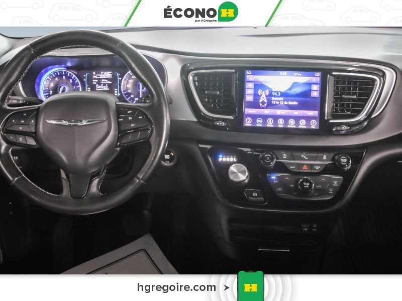 Chrysler Pacifica 2019 Gris Laval - photo #23