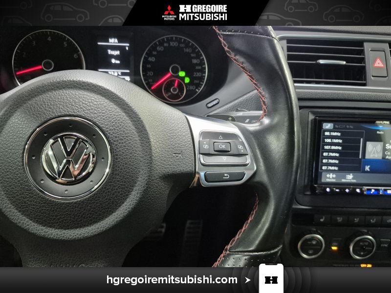Volkswagen Jetta 2014 Blanc Laval - photo #22