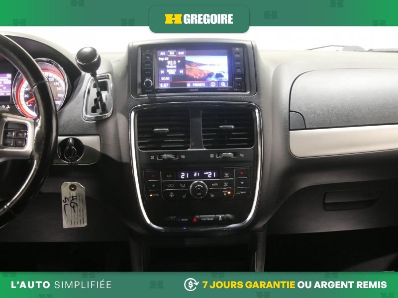 2020 Dodge GR Caravan White Laval - photo #22