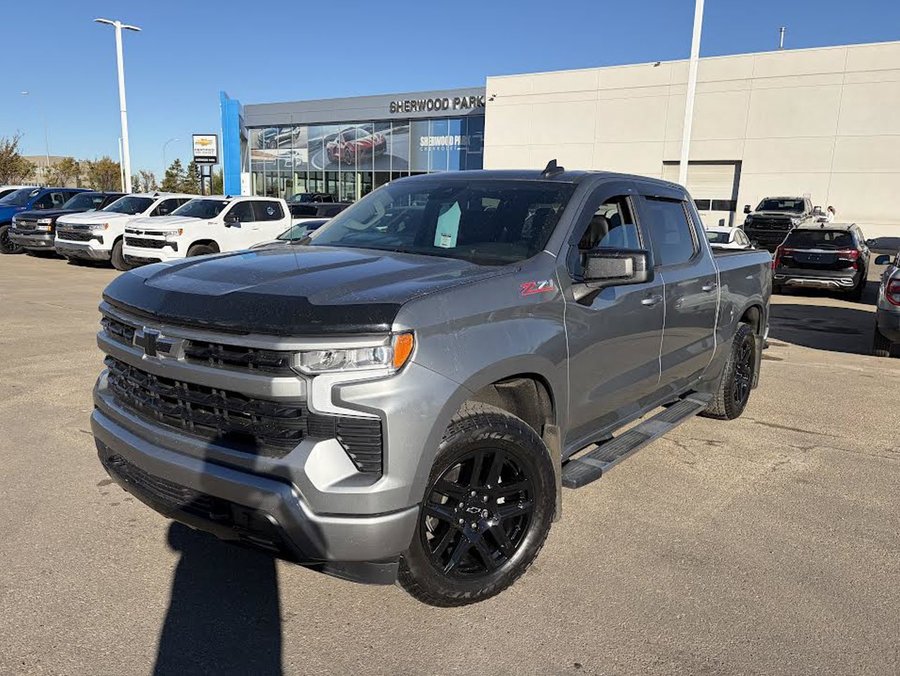 2024 Chevrolet Silverado 1500 RST True North 5.3L | Running Boards Grey