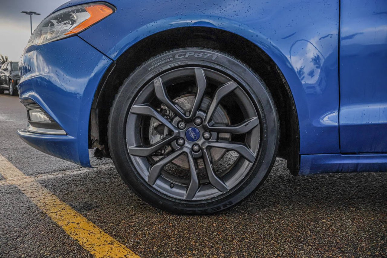2018 Ford Fusion SE FWD Blue Sherwood Park - photo #12