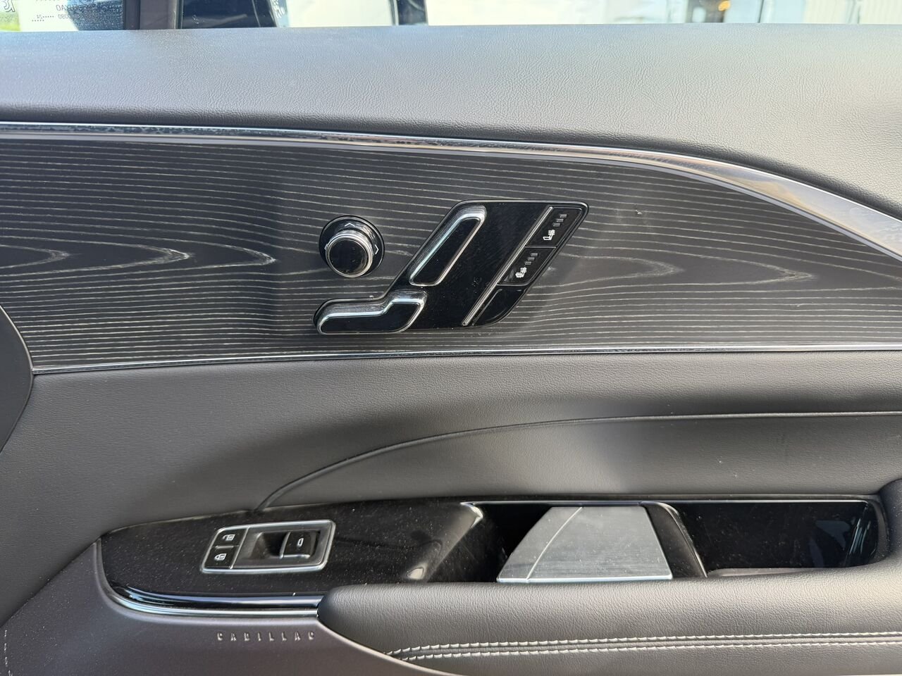 2024 Cadillac LYRIQ LUXURY AWD FINANCEMENT À PARTIR DE 0.99% Black Laval - photo #17