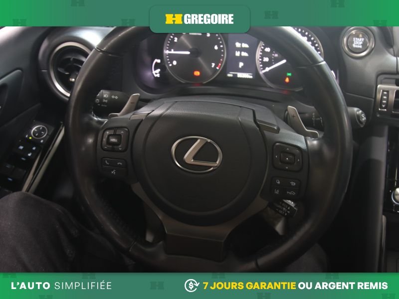 Lexus IS 2022 Gris Blainville - photo #18