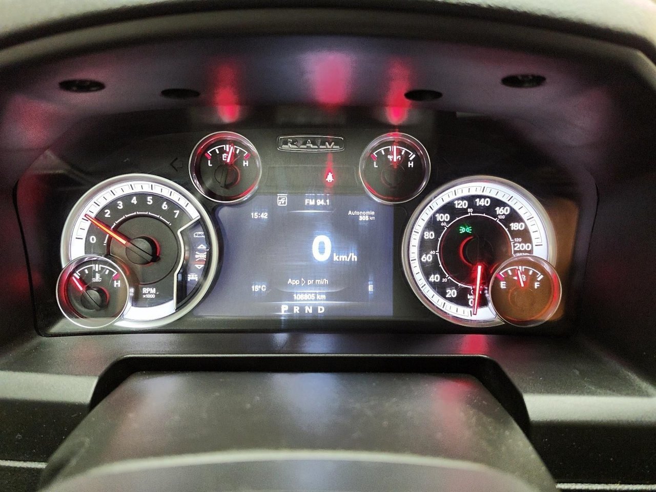 Ram 1500 Classic 2023 Baie-Comeau - photo #13