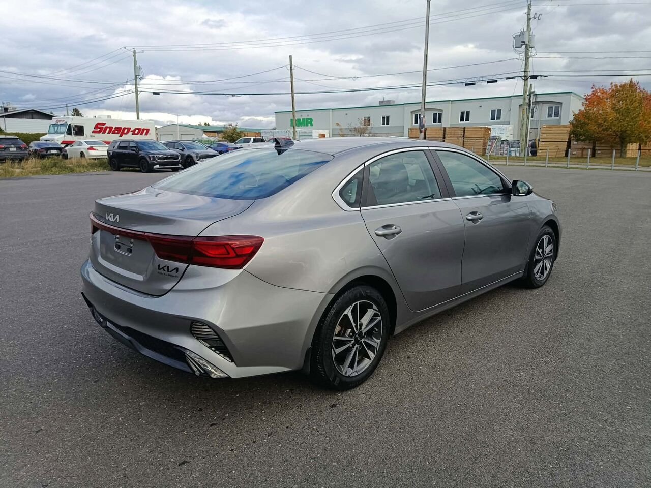 Kia Forte 2023 Gris Lac Mégantic - photo #5