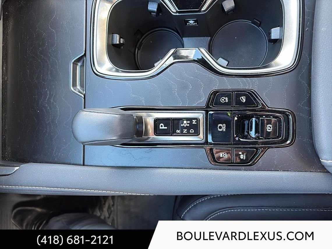 Lexus RX 601132 2024 Rouge Québec - photo #50
