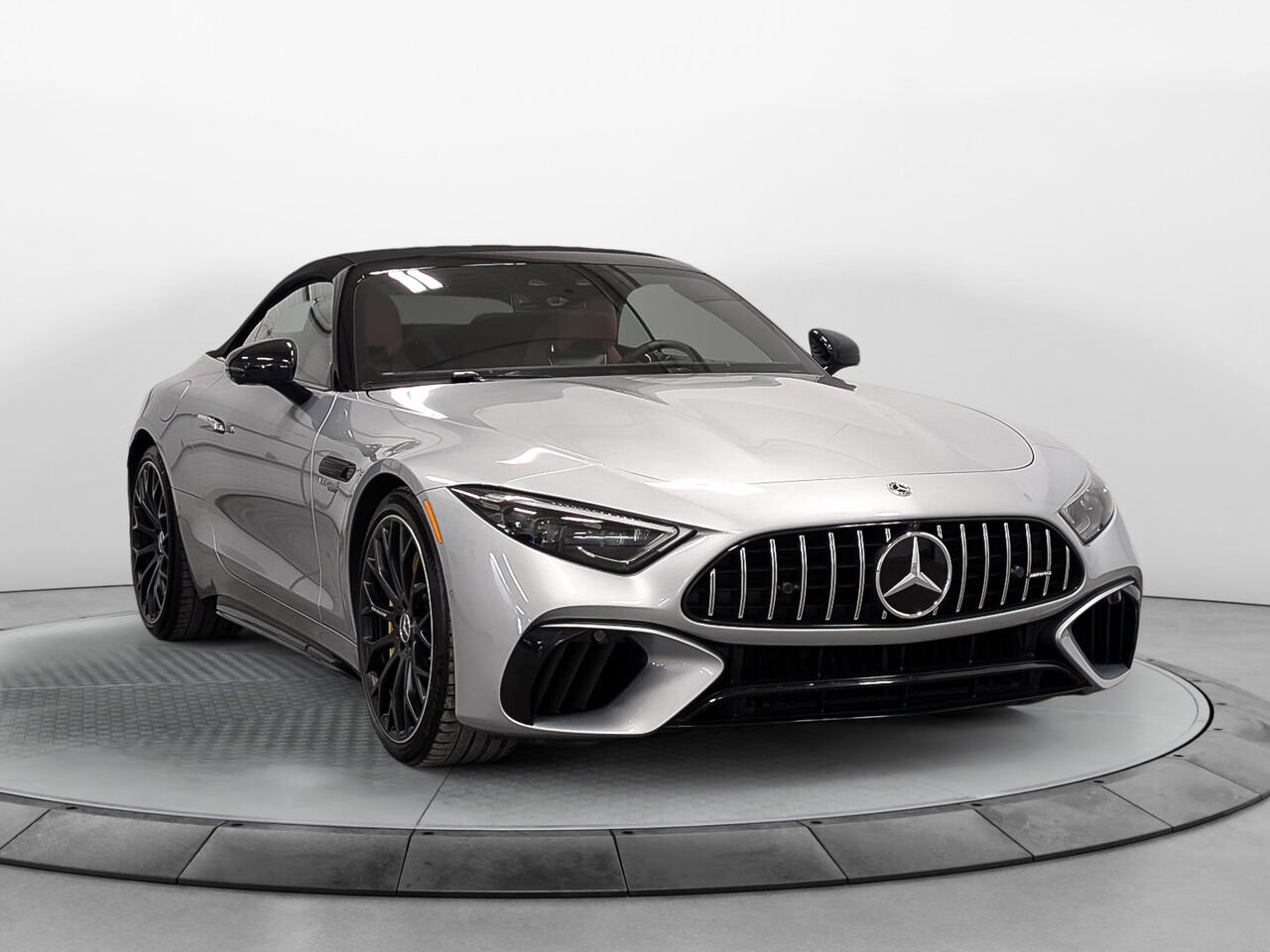 MERCEDES SL 63 AMG Option Burmester et Suspension Active 4Matic 2023 Gris Sherbrooke - photo #4