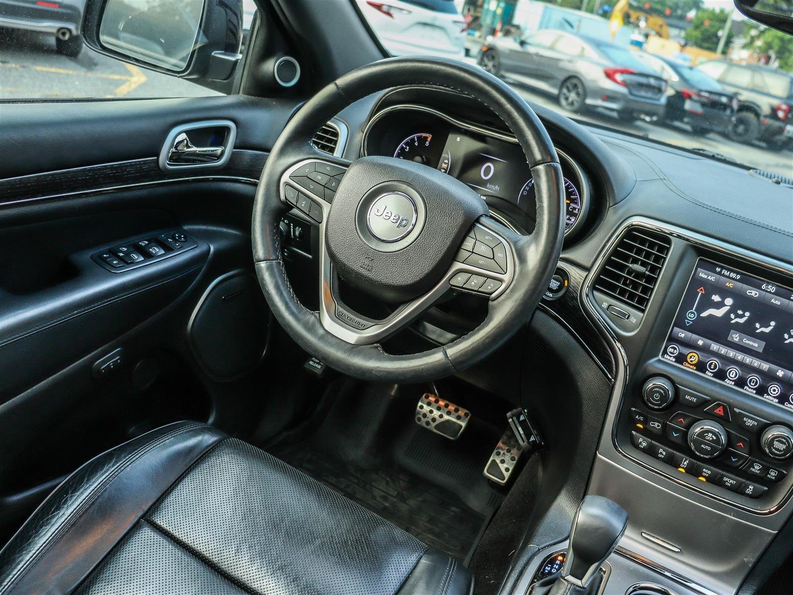 2018 Jeep Grand Cherokee Overland Ottawa & Gatineau - photo #12