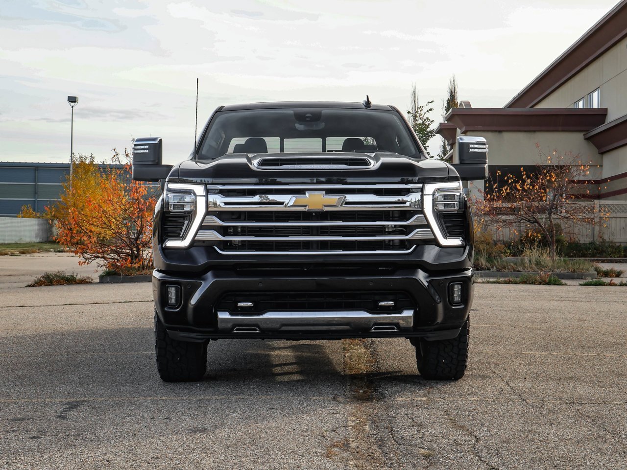 2024 Chevrolet Silverado 2500HD 4WD Crew Cab 159 High Country Black Sherwood Park - photo #2