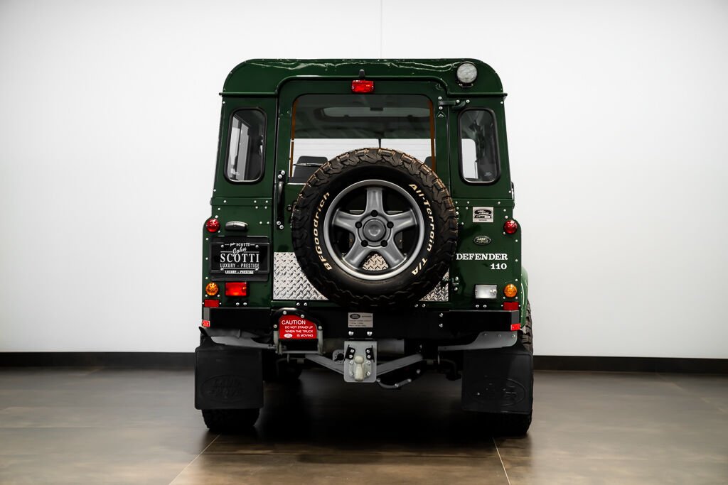 1997 Land Rover Defender Green Montreal - photo #4