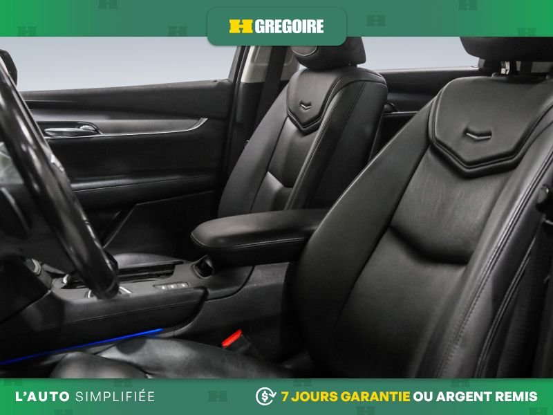 2019 Cadillac XT5 Black Saint-Eustache - photo #13