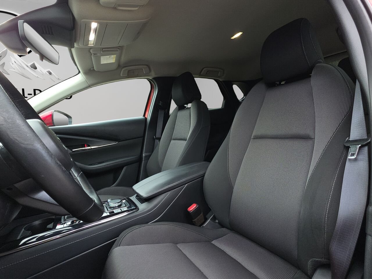 2023 Mazda CX-30 GS TI, INTÉGRALE, SIÈGES CHAUFFANTS, AUXILIÈRE, VOLANT CHAUFFANT Red Val-David - photo #8