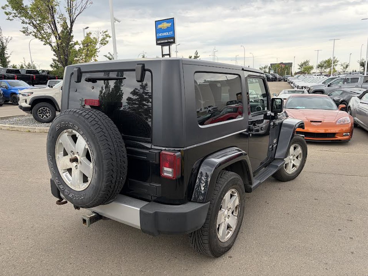 2009 Jeep Wrangler 4WD 2dr Sahara Black Sherwood Park - photo #4