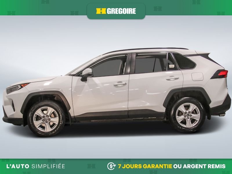 Toyota Rav 4 XLE AWD AUTO AC TOIT MAGS GR ELECT CAM RECUL BLEUT 2021 Blanc