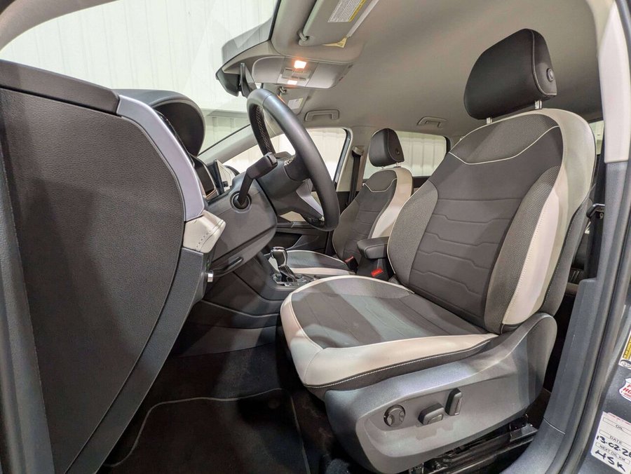 Volkswagen Taos 2025 2025 Gris