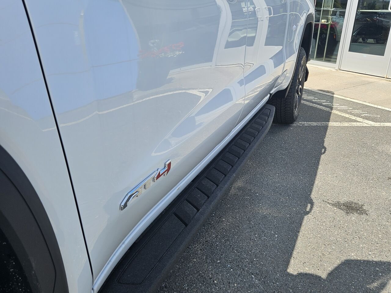 GMC Sierra 1500 AT4 cabine multiplace 4RM 157 po 2026 Blanc sommet Thetford Mines - photo #18