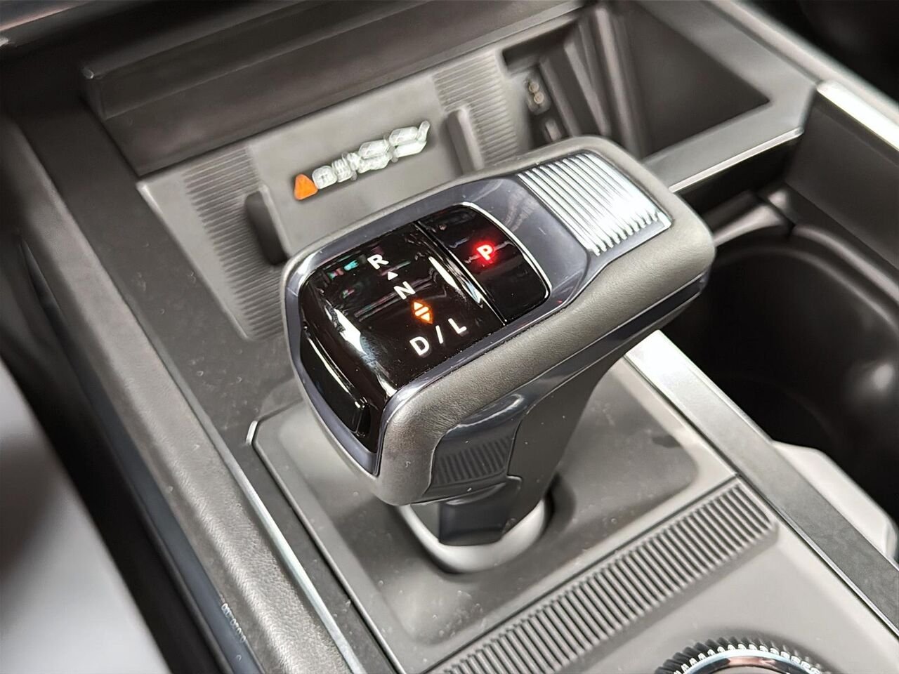 2026 GMC HUMMER EV SUV HUMMER EV 2X Void Black Saint-Hyacinthe - photo #13