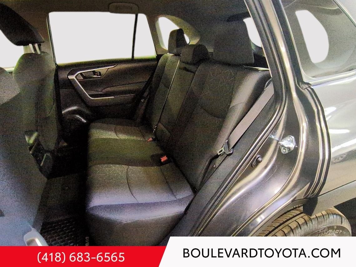 Toyota RAV4 531702-98 | LE 2025 Gris Québec - photo #24