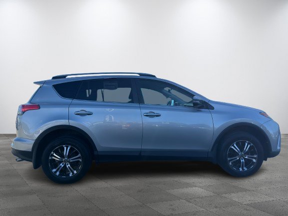Toyota RAV4 LE AWD PNEUS D'HIVER SIEGES CHAUFFANTS PAS ACCIDENTE 2017 Argent