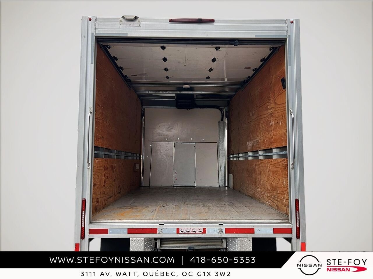 2023 GMC Fourgonnette commerciale Savana White Ste-Foy - photo #5