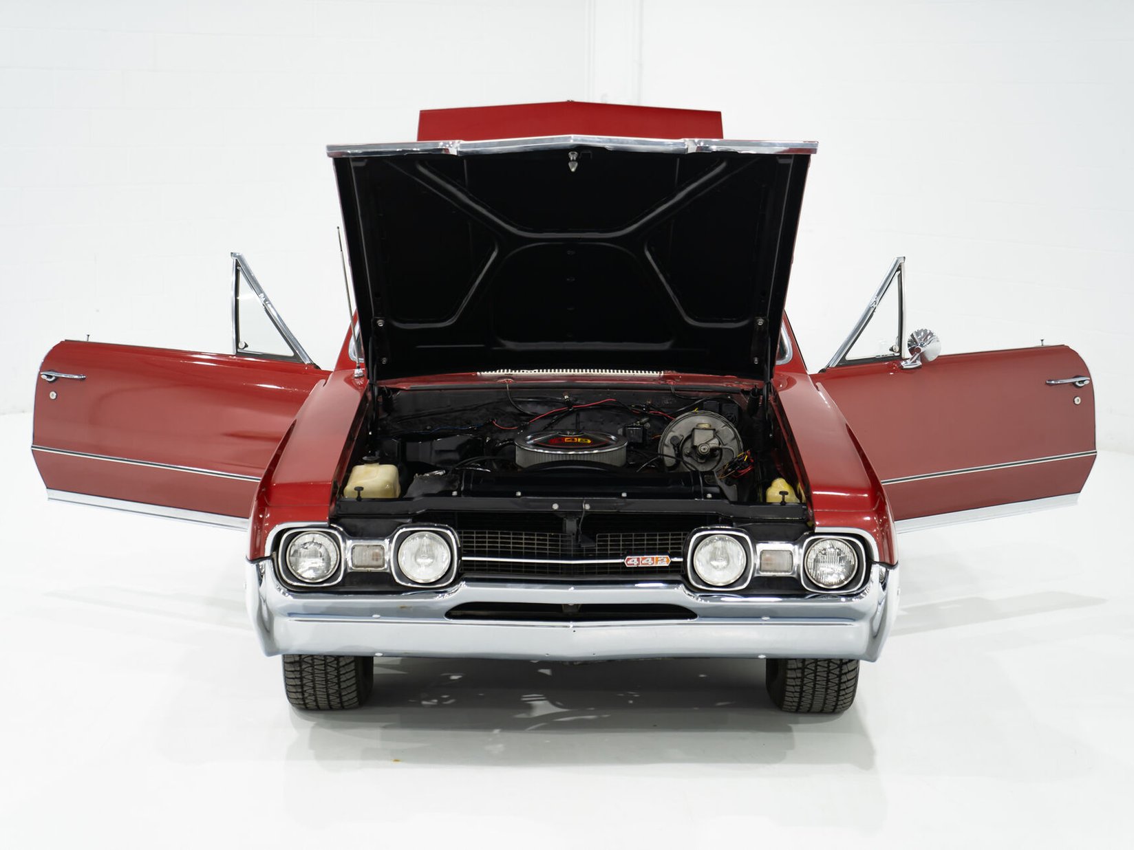 Oldsmobile Cutlass 442 *PRIX EN USD* Numéros entièrement Matching Non restaurée Repeinte une seule fois 1967 Rouge Montréal - photo #51