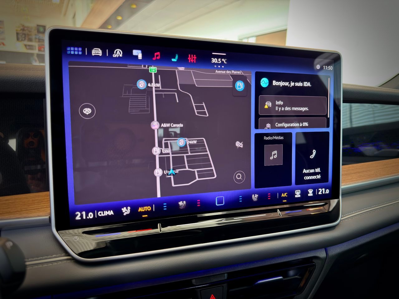 2026 Volkswagen Tiguan Black Notre-Dame-des-Prairies - photo #23