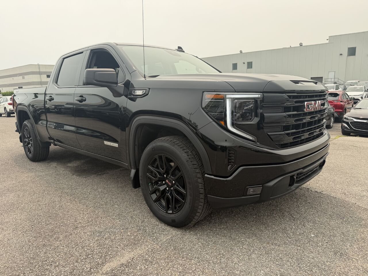 2025 GMC SIERRA K1500 ELEVATION Elevation cabine multiplace 4RM 157 po Black Gatineau - photo #13
