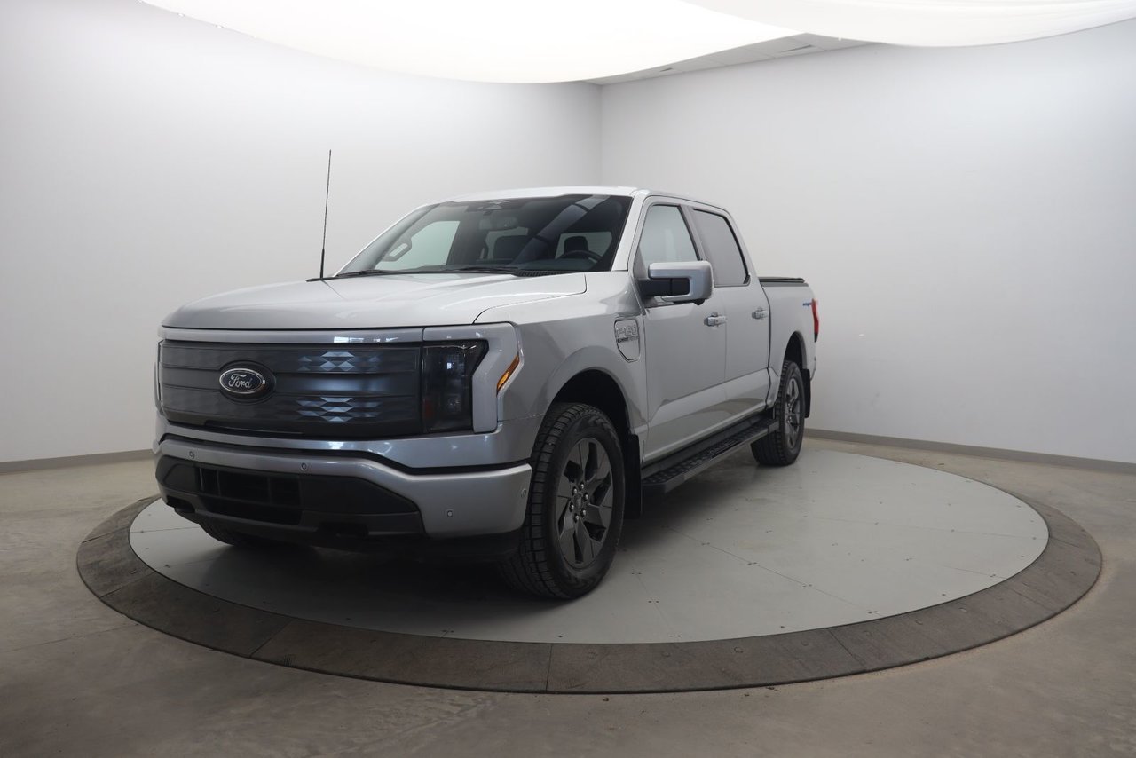 2023 Ford F-150 Lightning Black Baie-Comeau - photo #0