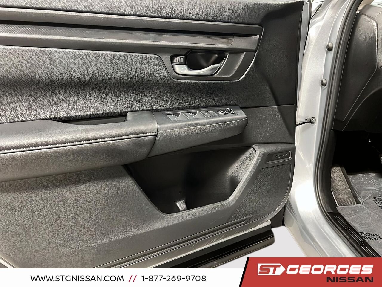 2025 Honda CR-V Silver Saint-Georges - photo #10