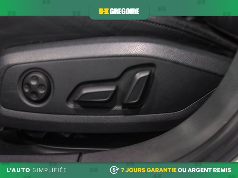 Audi A4 821431 | PROGRESSIVE AWD AUTO A/C CUIR TOIT NAV MAGS 2020 Blanc Laval - photo #20