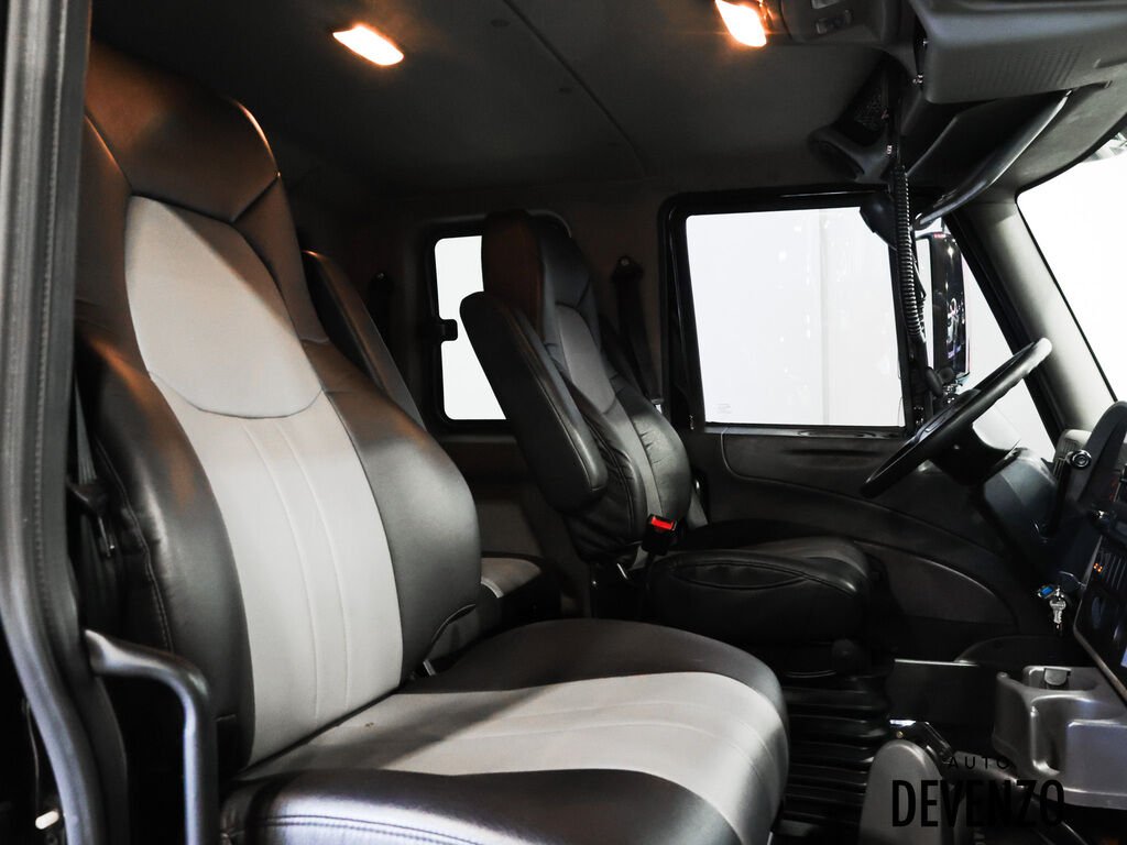 International TerraStar RV Hauler 6.4L Diesel MAXXFORCE 2014 Noir Saint-Eustache - photo #11