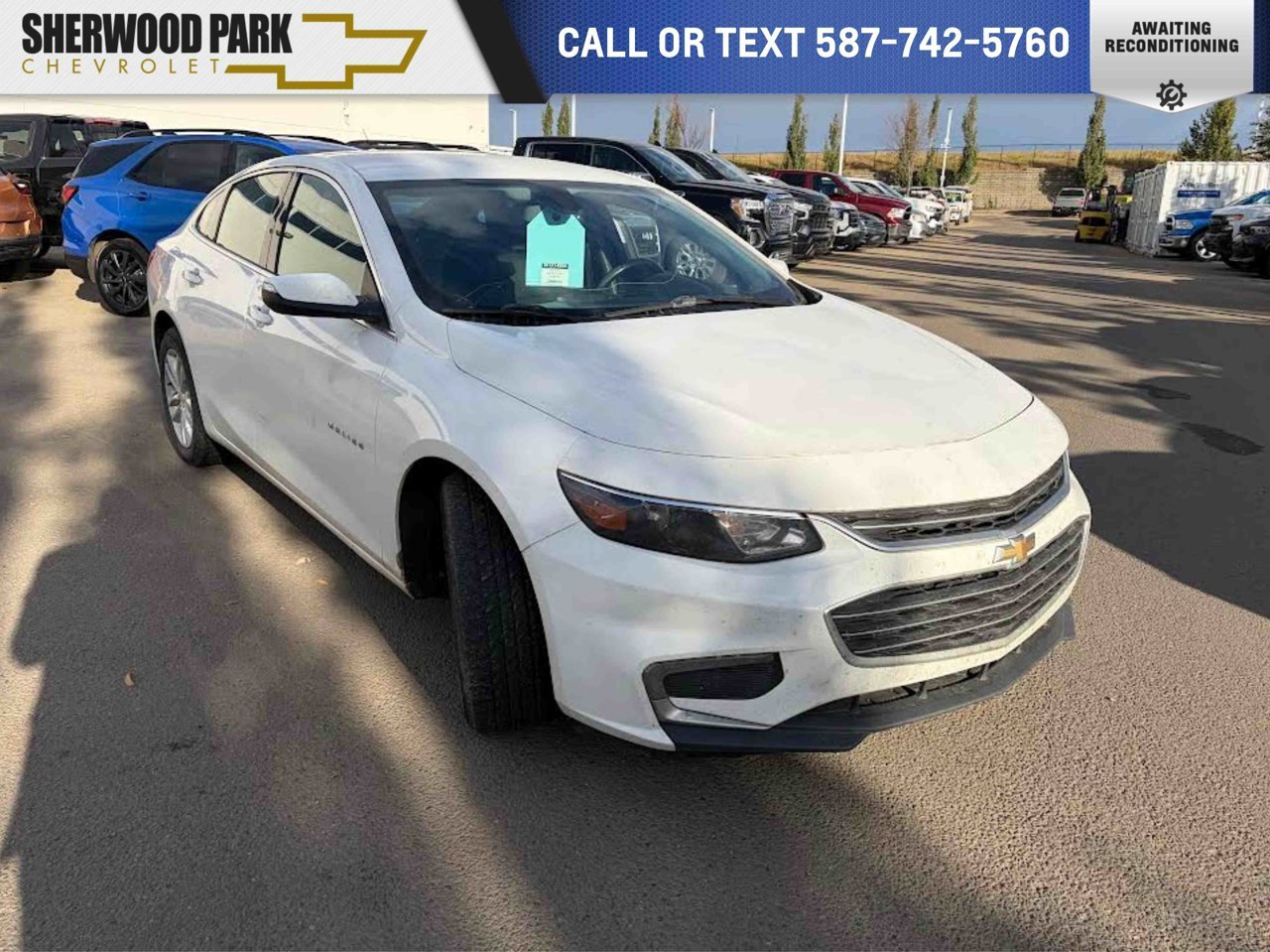 2018 Chevrolet Malibu 4dr Sdn LT w/1LT White Sherwood Park - photo #0