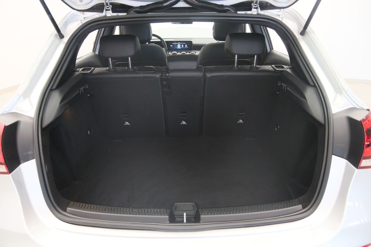 Mercedes-Benz A-Class NIV WDD3F4HB4KJ067955 2019 Gris Chicoutimi - photo #18